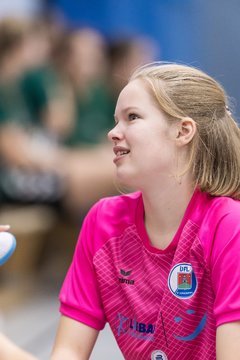 Bild 117 - C-Juniorinnen 2 Loewinnen Cup